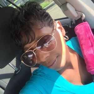 Meet your Posher, Lateea